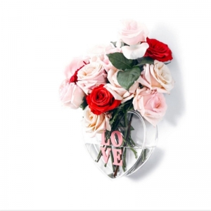 Plexiglas-Blumenständer in Herzform im Großhandel 