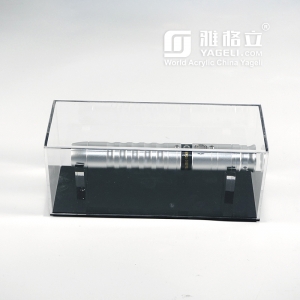 Großhandel transparente Lichtschwert-Displaybox aus Acryl mit schwarzem Sockel
 
