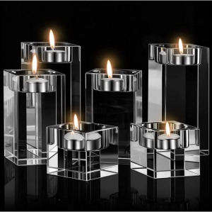 Klare Teelichthalter, quadratischer Kerzenständer 