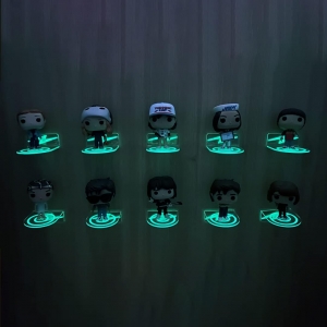 Kleine, durchsichtige schwebende Acrylregale für Funko Pop