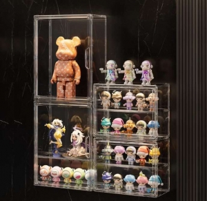 Transparente Vitrine mit 3 Ebenen für Figuren 