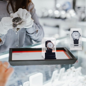 Yageli Clear Uhrendisplay und Aufbewahrungsbox 