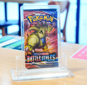 Acryl-Displayständer für Booster Packs für TCG (Pokémon/Yugioh/Magic) 