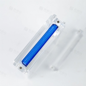 Hochwertiges Acryl-Display für bewertete Karten 