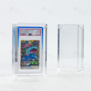 Hochwertiges Acryl-Display für bewertete Karten 